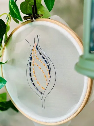 broderie de lunéville modèle tulipe initiation